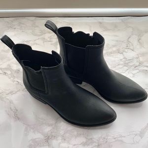 Stormy Chelsea Rain Boot